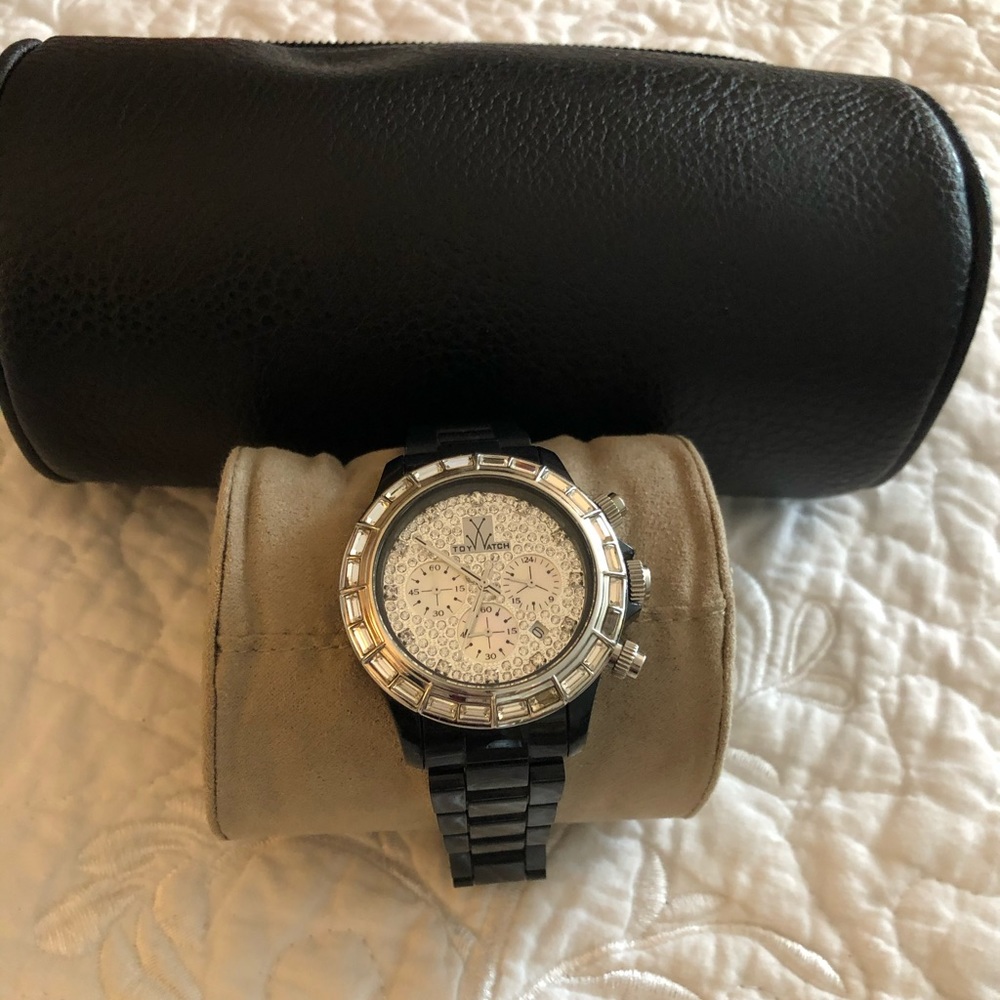 watch - Picture 2 of 2